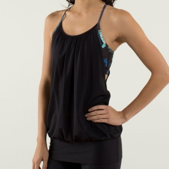 Size 4 Lululemon No limits tank - Picture 9 of 11